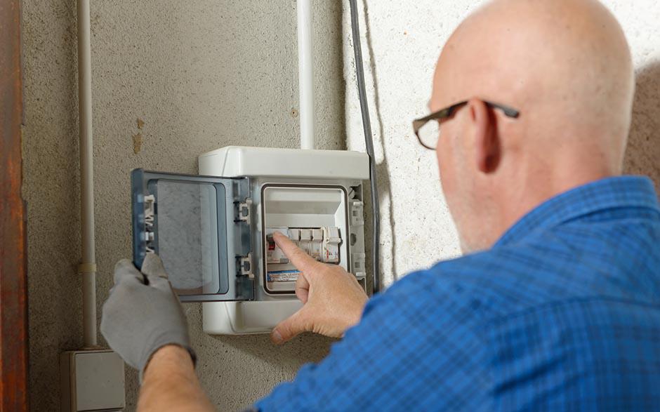 électricien dans le bâtiment Paris 17